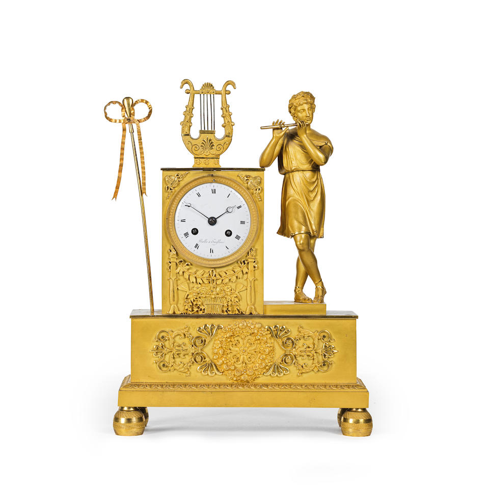 Pendule en bronze doré. France, époque Charles X