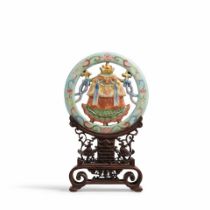 A LIME-GREEN GROUND FAMILLE ROSE ALTAR ORNAMENT Daoguang