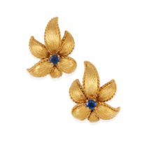 A PAIR OF 18K GOLD AND SAPPHIRE EARRINGS