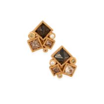 BAXTER MOERMAN: A PAIR OF 18K GOLD AND DIAMOND EARRINGS