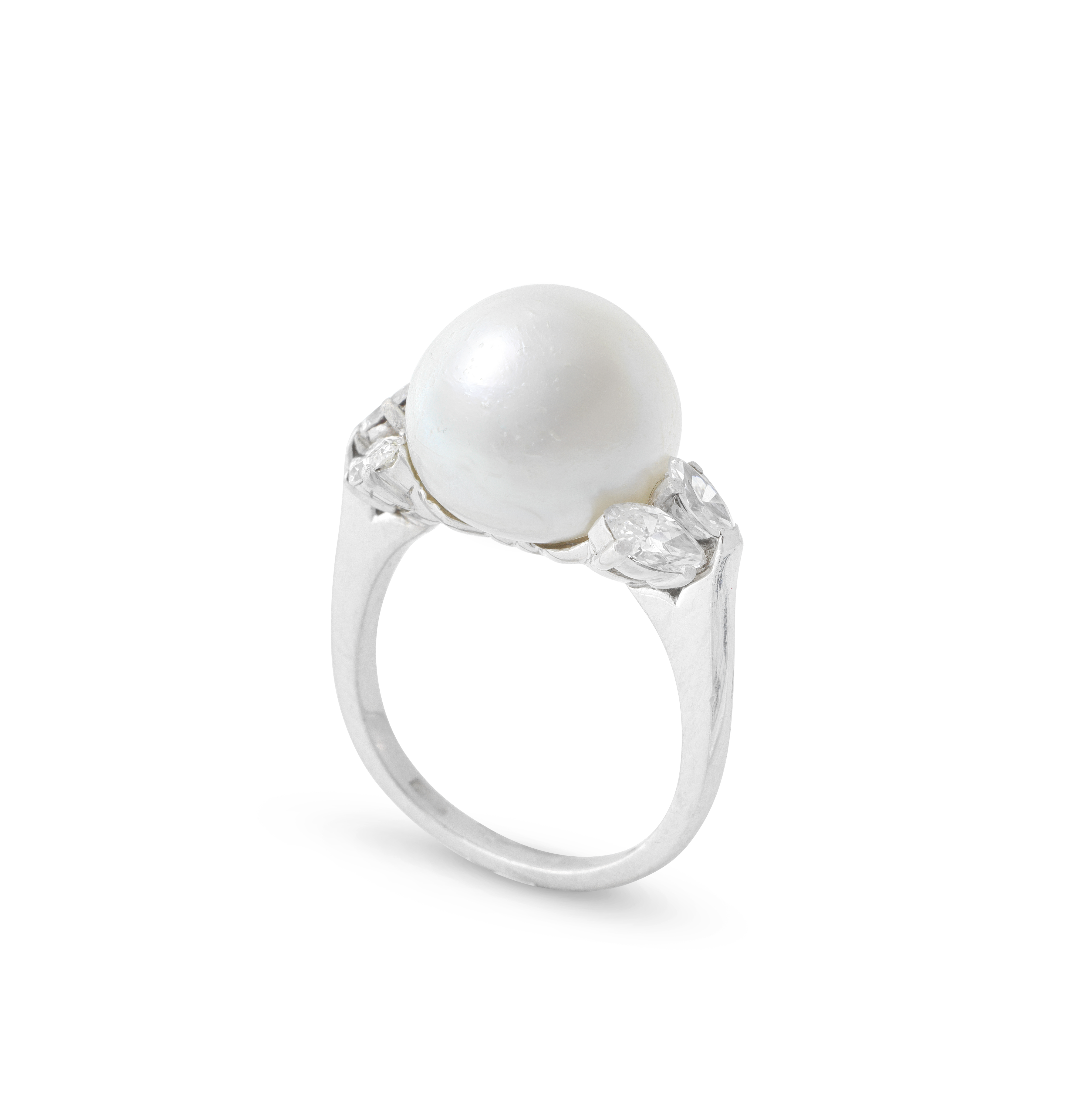 NATURAL PEARL AND DIAMOND RING