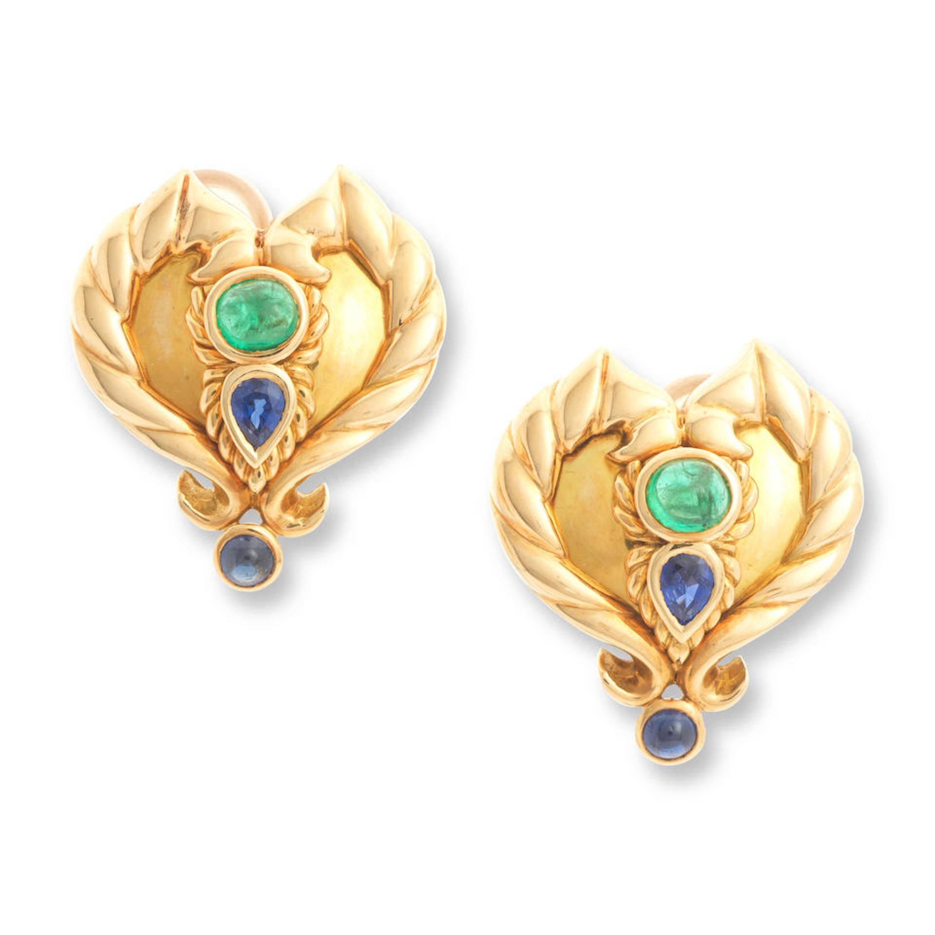 PAIRE DE CLIPS D'OREILLES EMERAUDES ET SAPHIRS