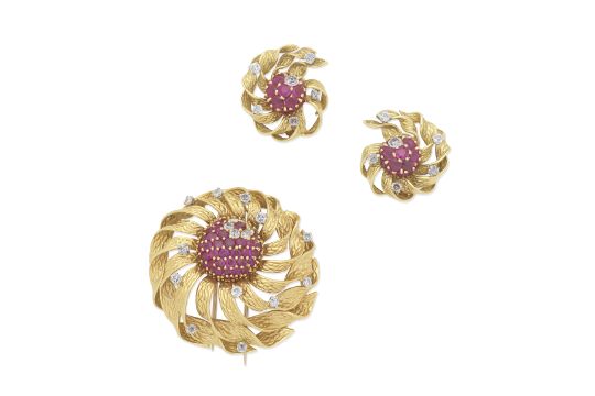 KUTCHINSKY: RUBY AND DIAMOND FLOWERHEAD BROOCH, 1966, AND EARCLIPS, 1967 (2)