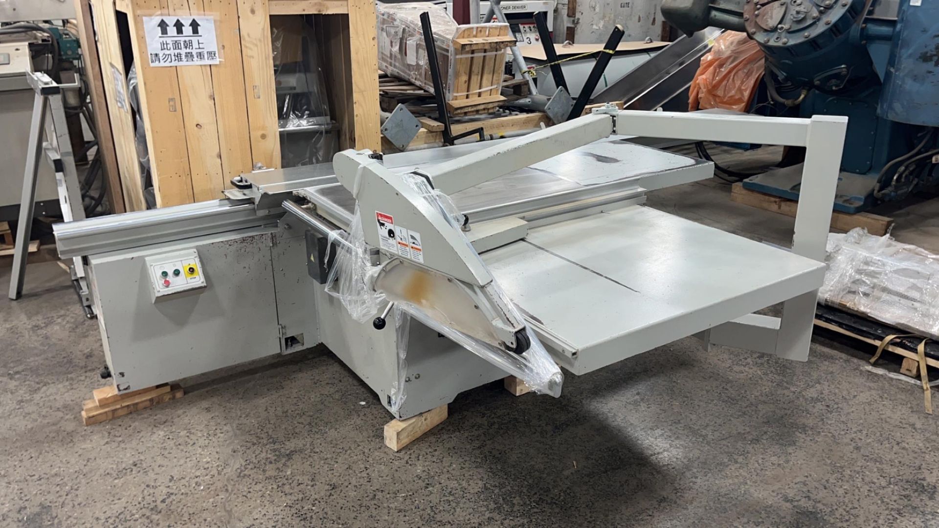 Boss 3200ET Sliding Table Saw - Image 3 of 14