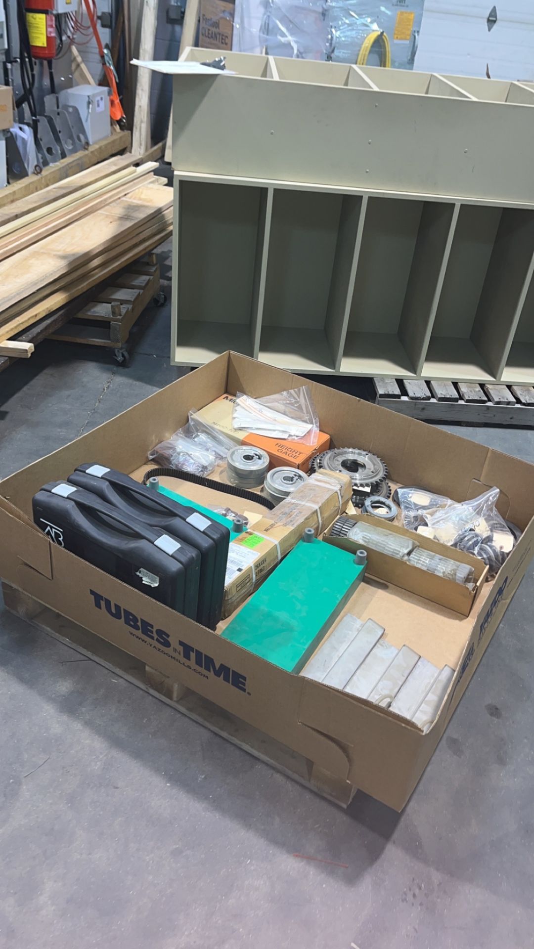 Miscellaneous solid wood processing lot