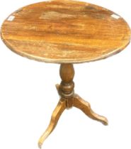 Antique side table, raised on tripod base [71x58x49cm]
