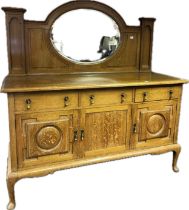 19th century Mirror back oak sideboard, the rectangular top above three short drawers and three