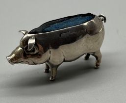 Birmingham silver pig figure pin cushion. [4.5cm length]