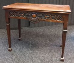 19th century mahogany card table; rectangular lift top section, opening to a green baize section. [