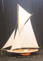 Fully rigged model yacht [128x109cm]