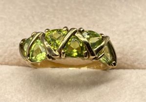 9ct yellow gold ring set with six green tourmaline gem stones. [Ring size N] [3.58Grams]