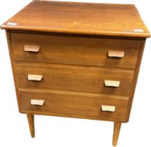 Mid century chest of 3 drawers [74x61.5x48.5cm]