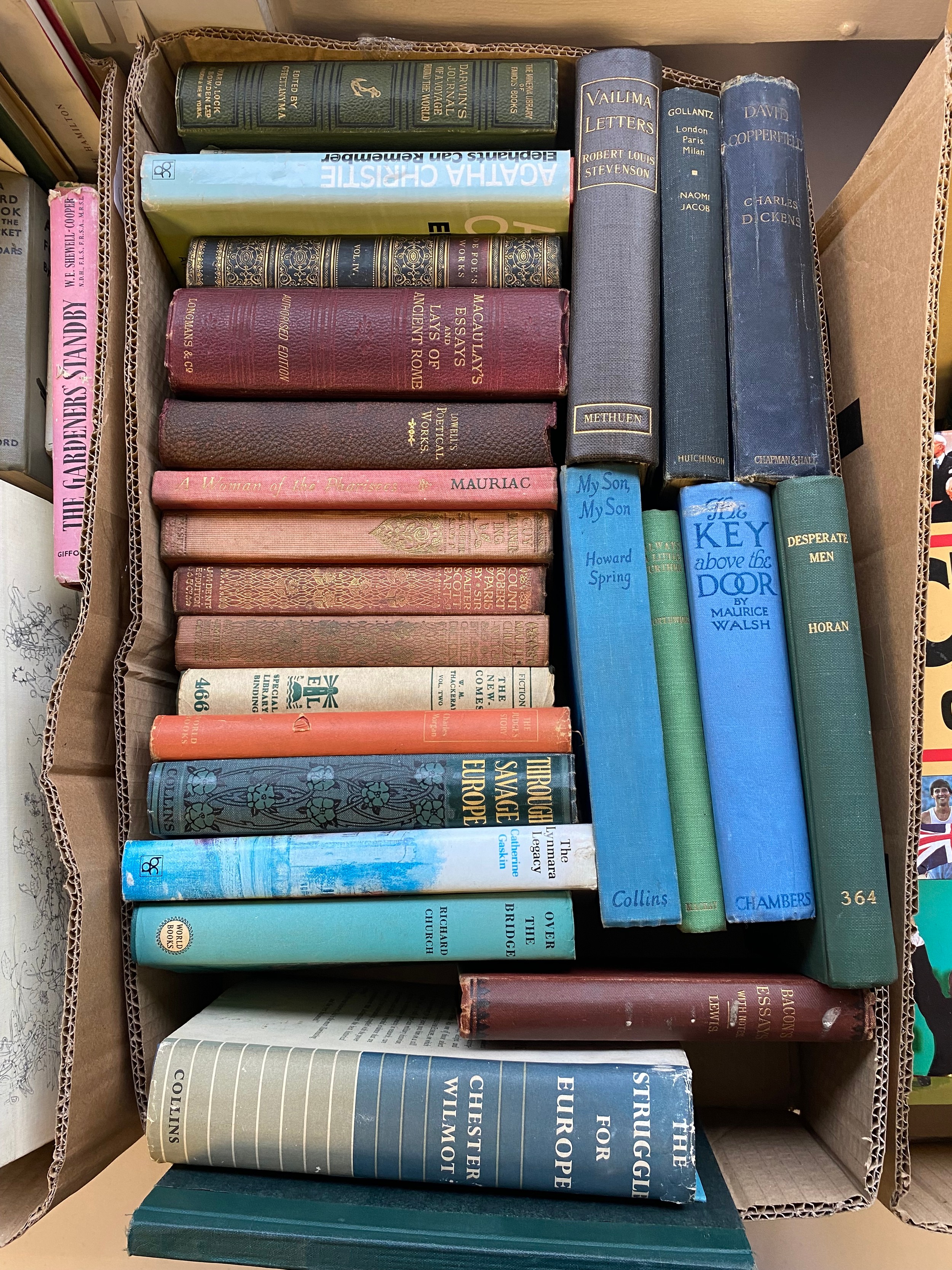 3 Boxes of various books; Gardening books & antique books; Defoe's works, Lowell's poetical works, - Bild 3 aus 31