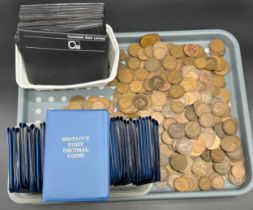 Tray of British decimal coin sets; Collection of carded British First coins and Clydesdale Bank