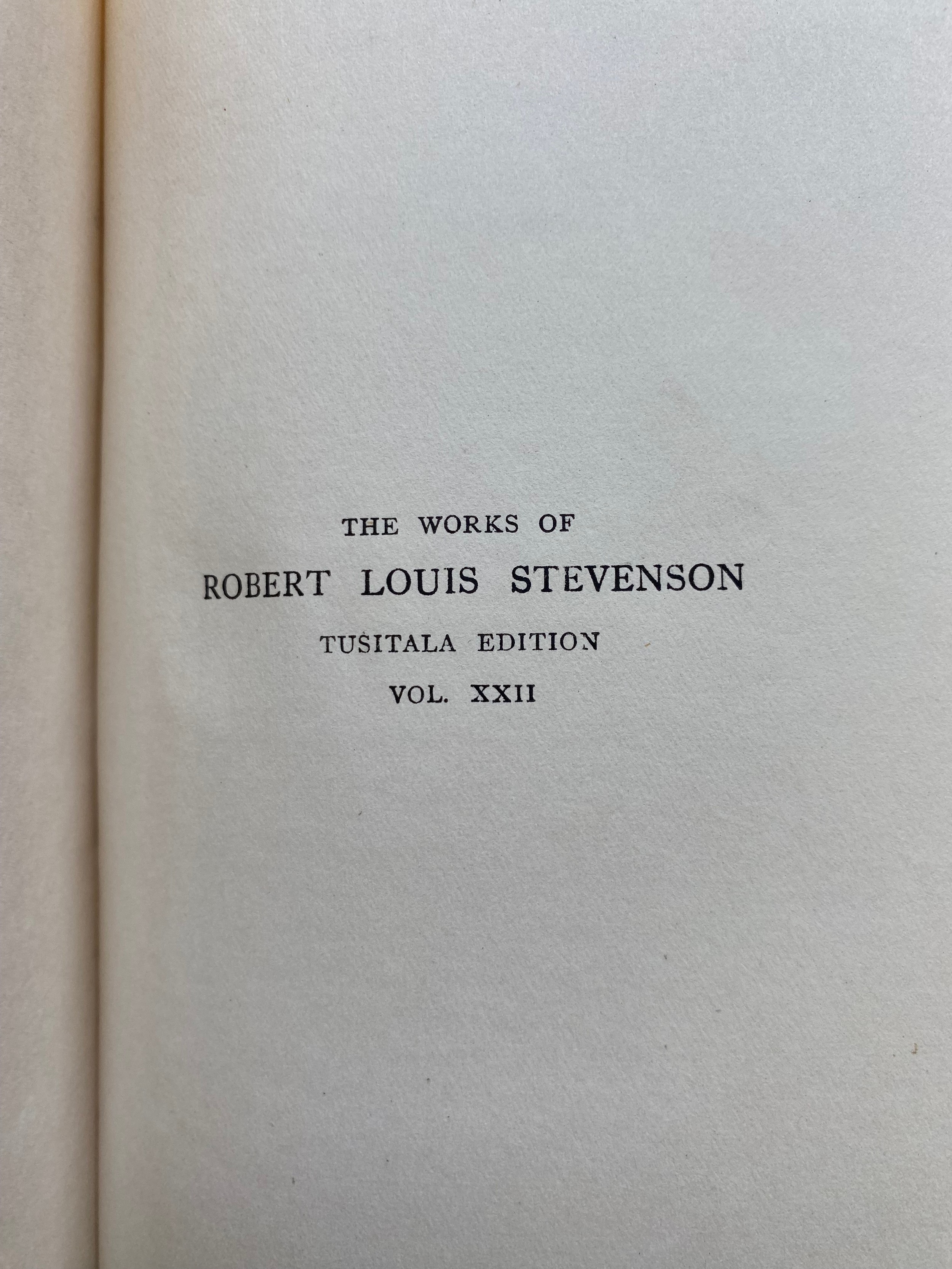 3 Boxes of various books; Gardening books & antique books; Defoe's works, Lowell's poetical works, - Bild 7 aus 31