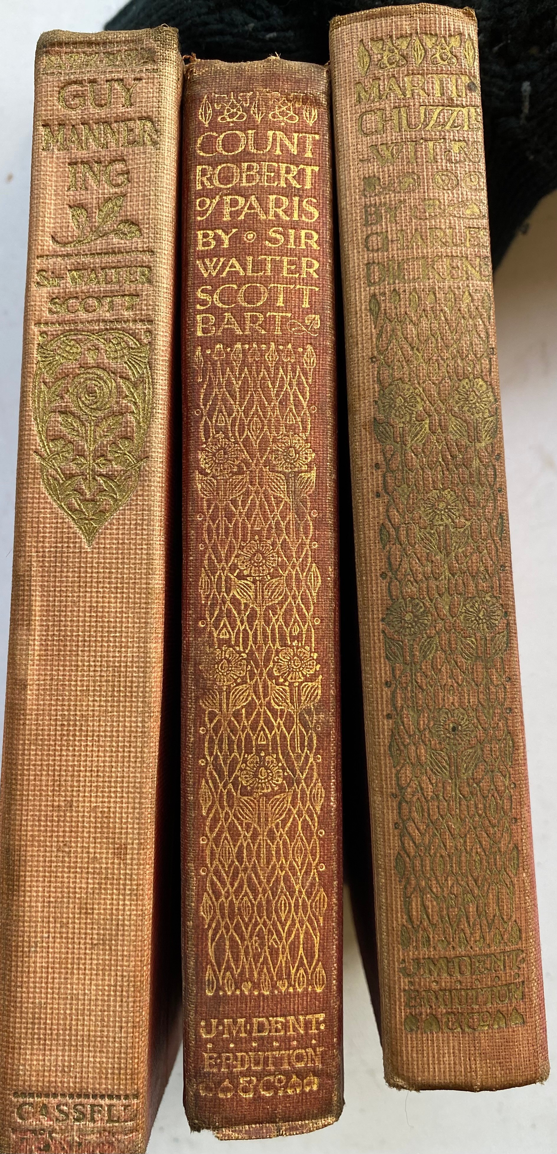 3 Boxes of various books; Gardening books & antique books; Defoe's works, Lowell's poetical works, - Bild 22 aus 31