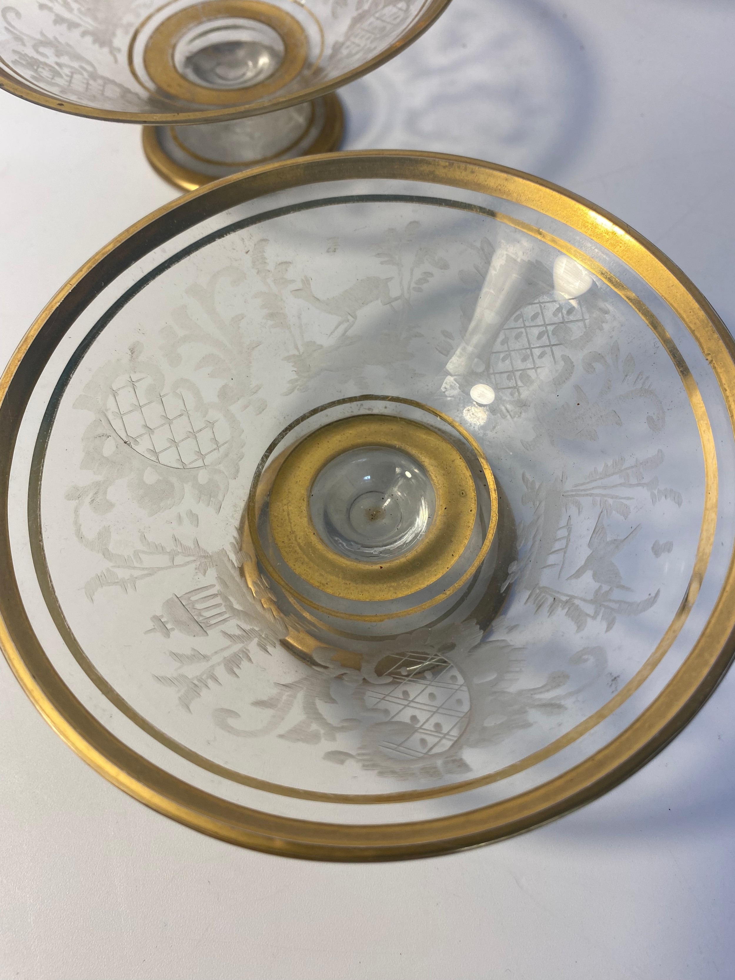 19th century etched glass ware; desert set with tazza & etched apothecary jars [23cm diameter tazza] - Image 3 of 6