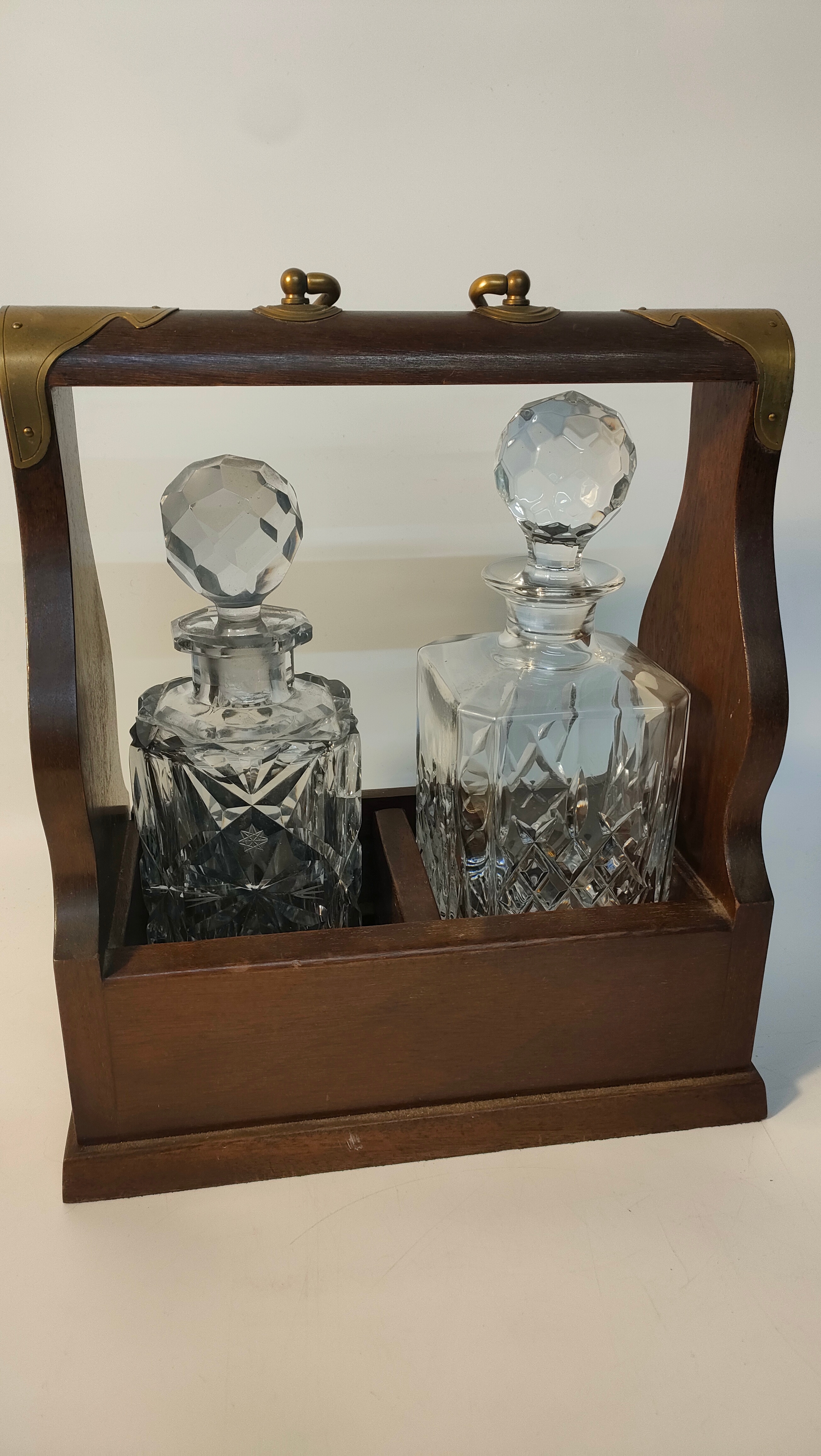 19th century double section decanter tantalus [28x31cm] - Image 4 of 5