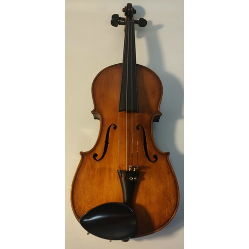 Antique Violin with bow in fitted hard case [60cm] - Bild 3 aus 10