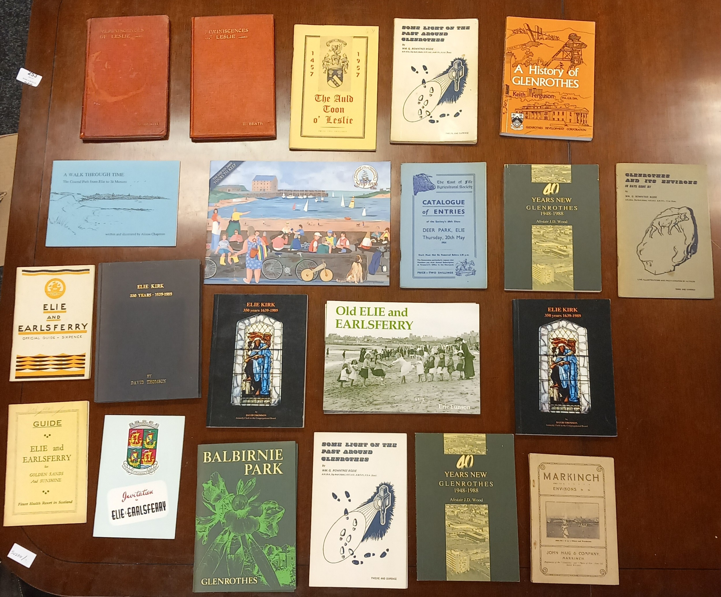 Large Collection Of Over twenty vintage books on Fife, To Include Publications On Rosyth, St - Bild 22 aus 22