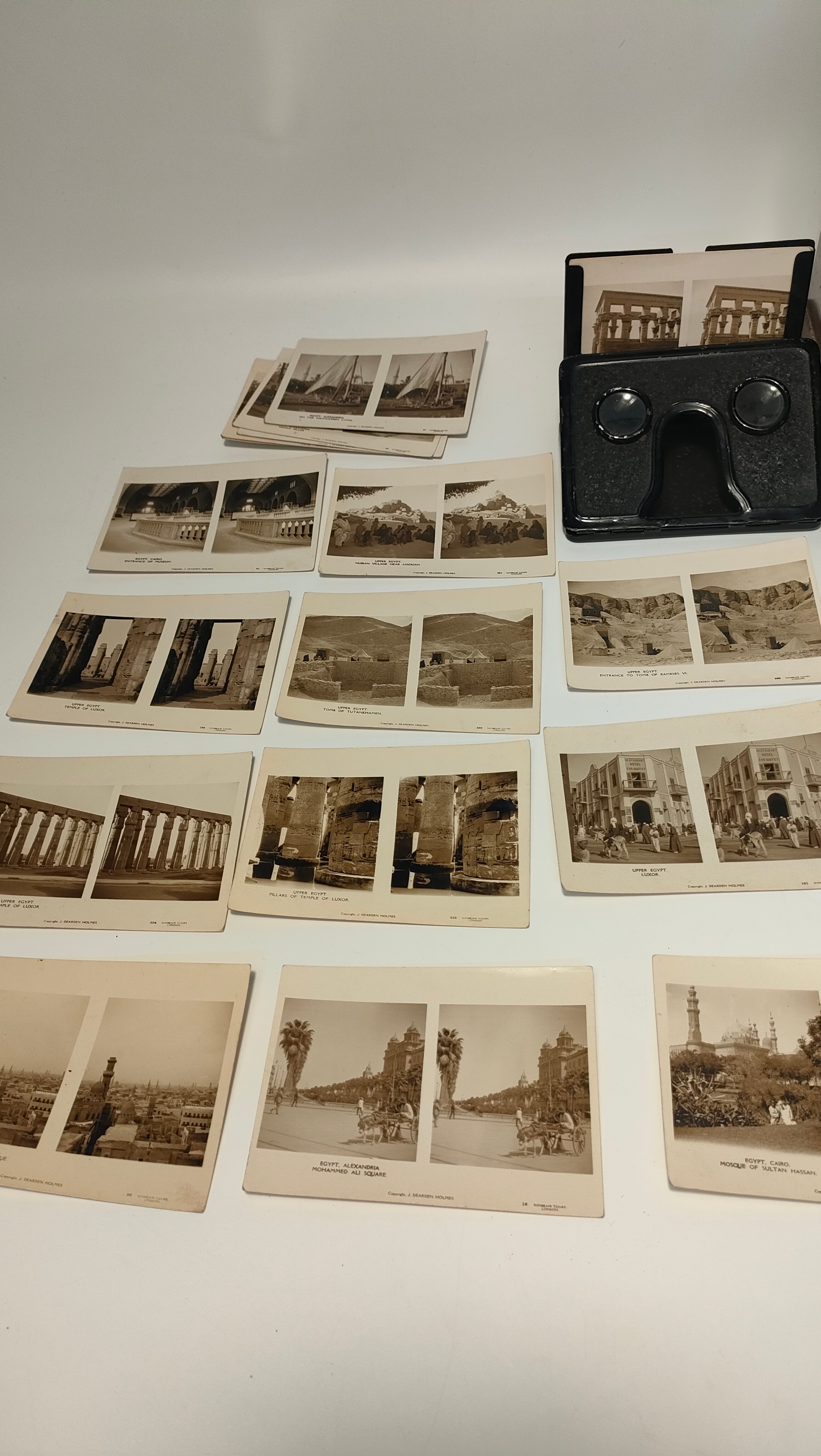 1930s metal stereo viewer together with a collection of Egyptian stereo cards and a 1920s - Image 4 of 6