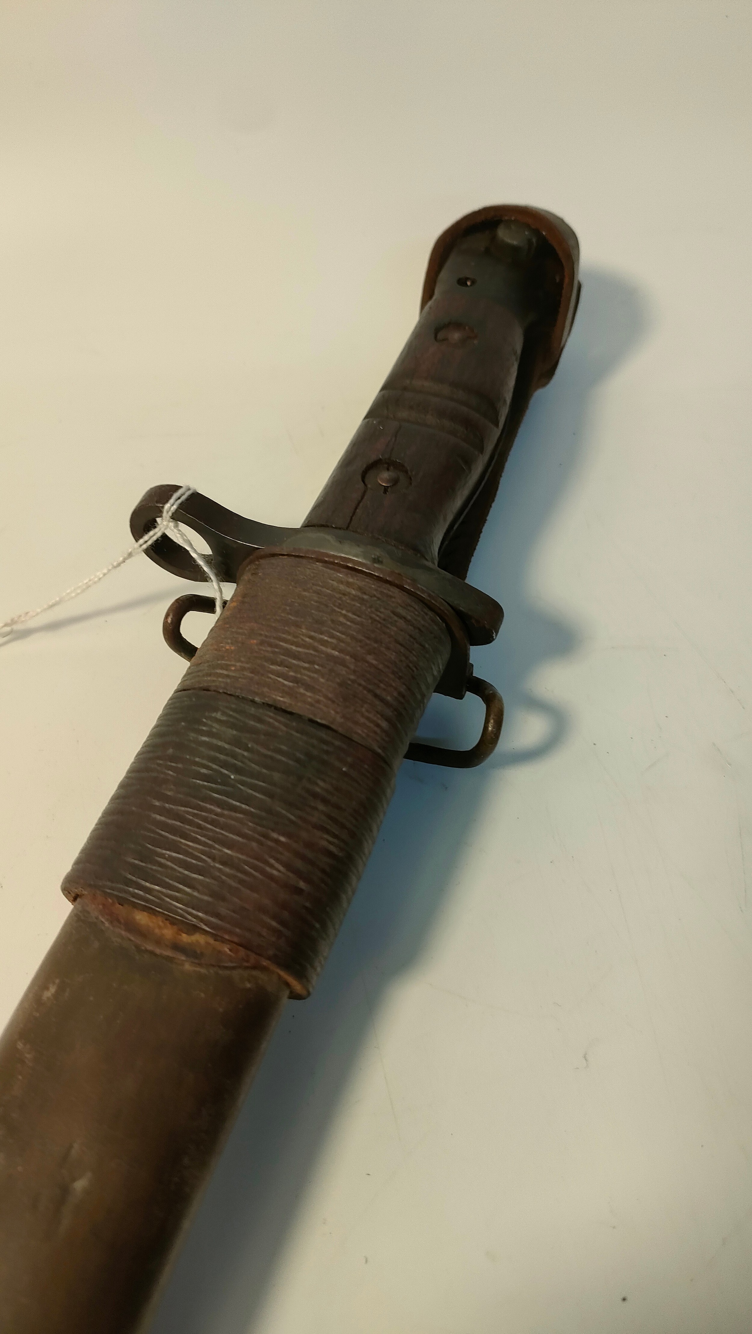 World war two home guard bayonet with fitted leather frog & American belt attachment - Bild 2 aus 6