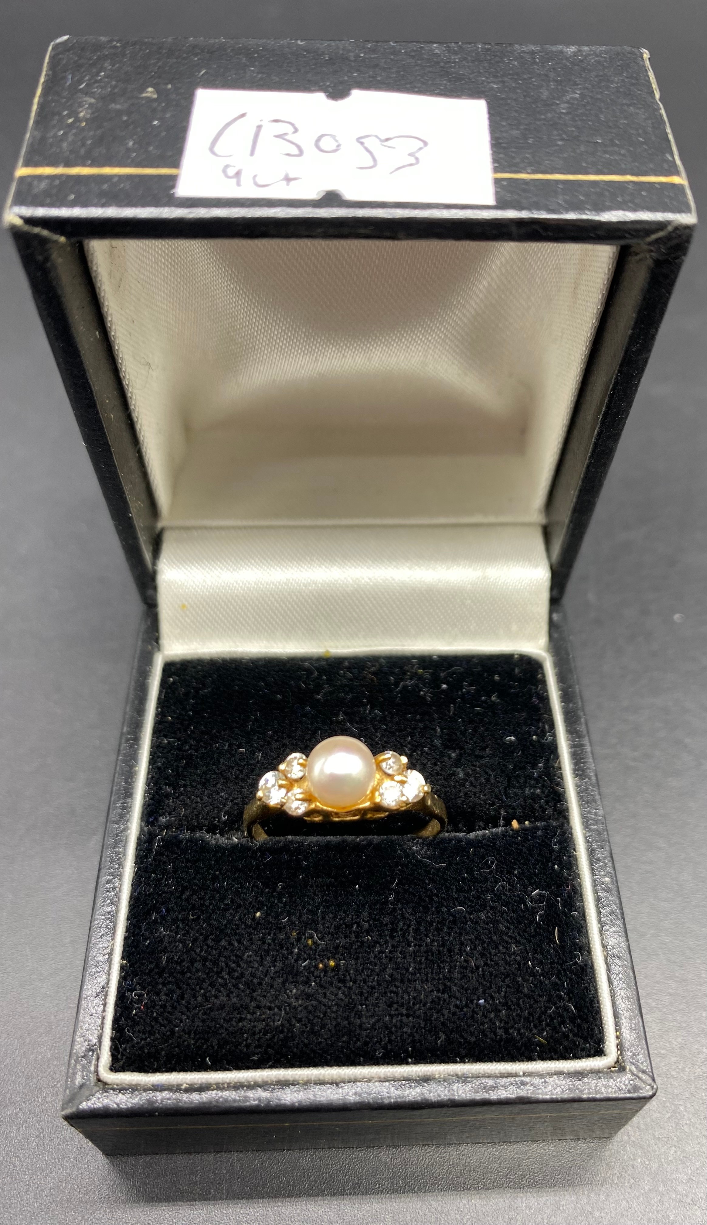 9ct Gold ring set with pearl & clear stone [size K] [1.85] grams - Image 2 of 3