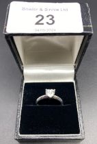 9ct white gold 375 hall marked cubic zirconia set ring size [L 1/2] [1.82] grams