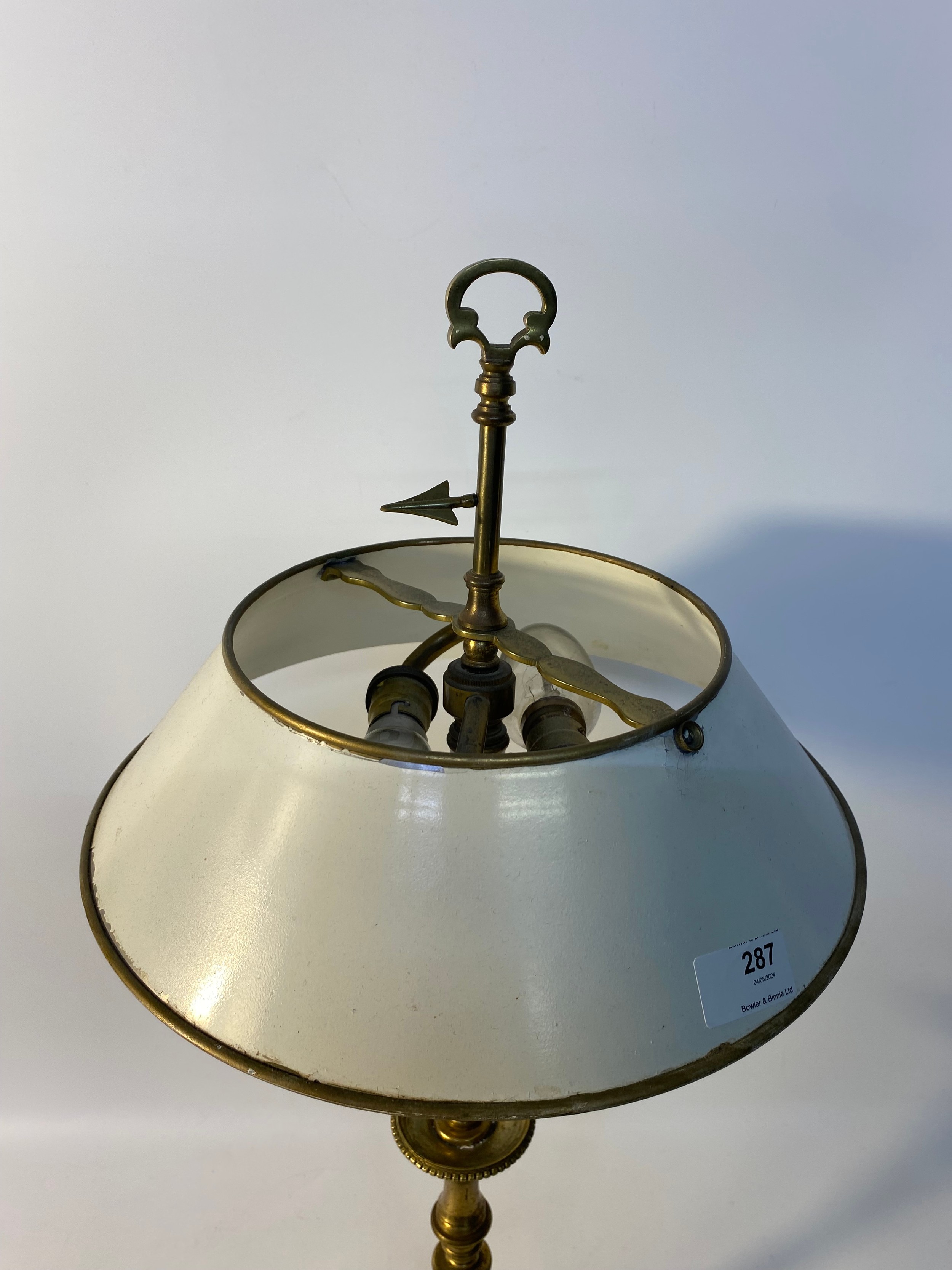 20th century brass desk table lamp with enamel shade [66cm] - Image 4 of 4