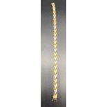 14ct gold 585 hall marked two tone set bracelet [8.43] grams