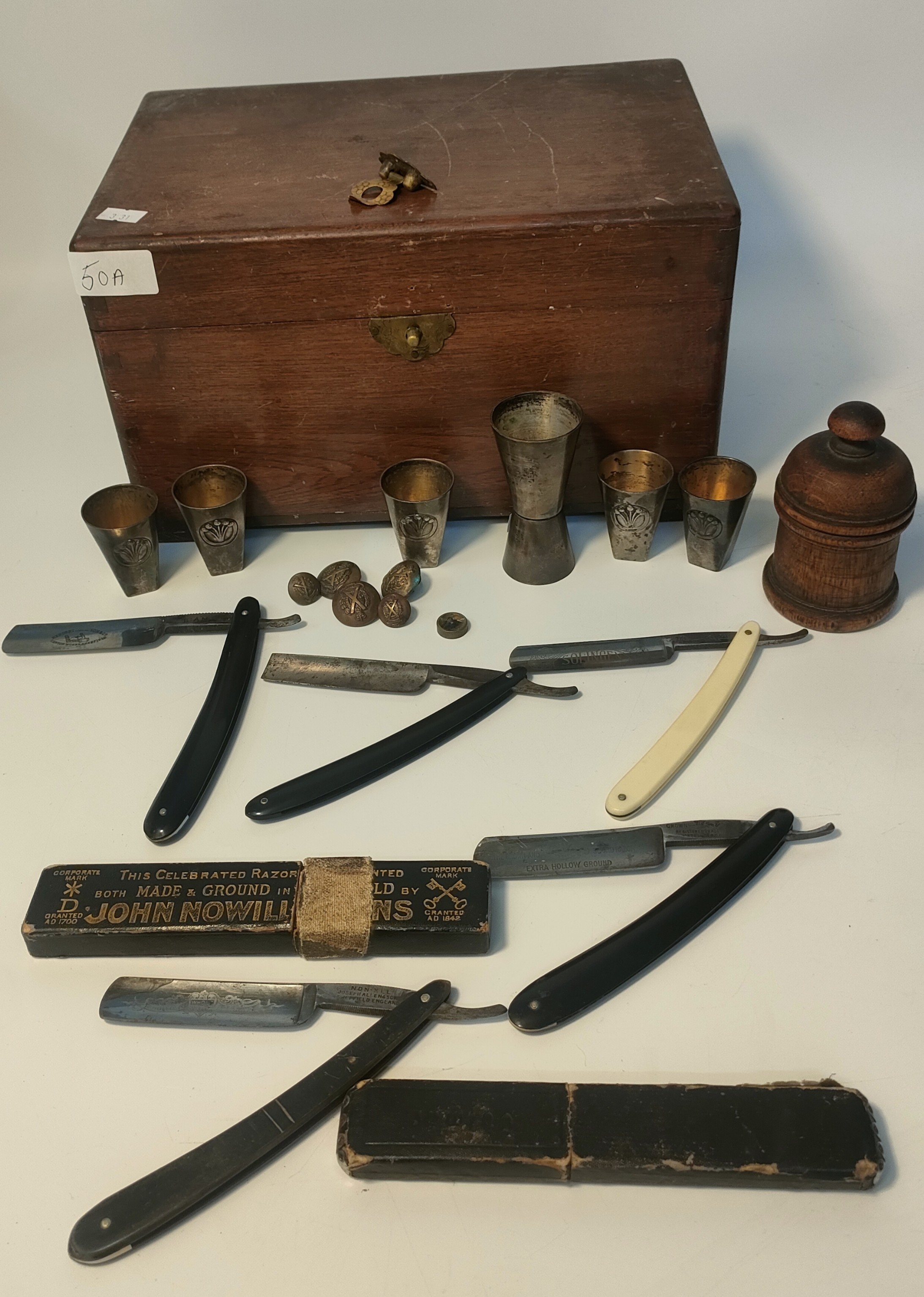 Antique collectables; 19th century named metal bladed razors Solingen Germany, Herbert Robertson &