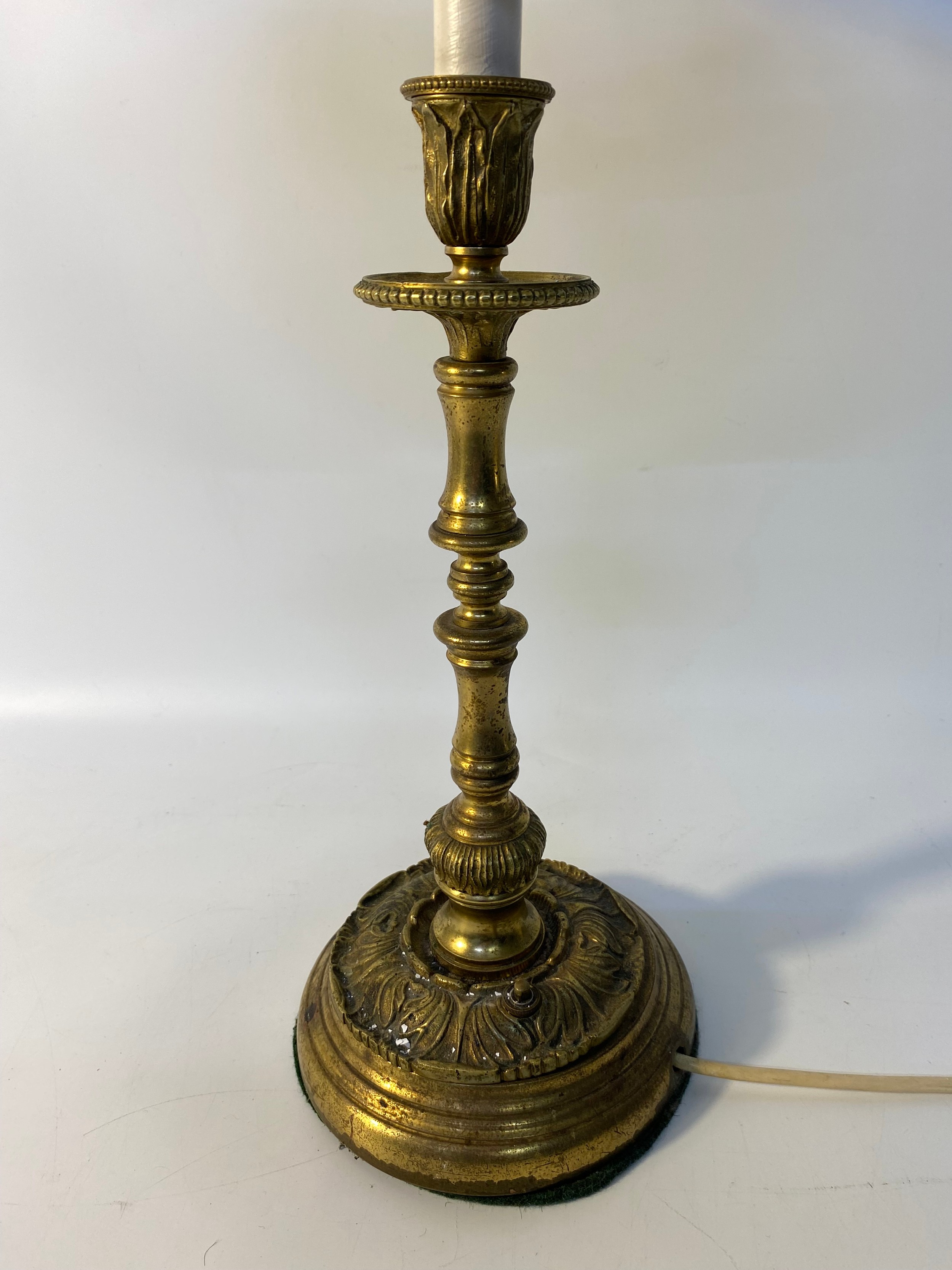 20th century brass desk table lamp with enamel shade [66cm] - Image 2 of 4