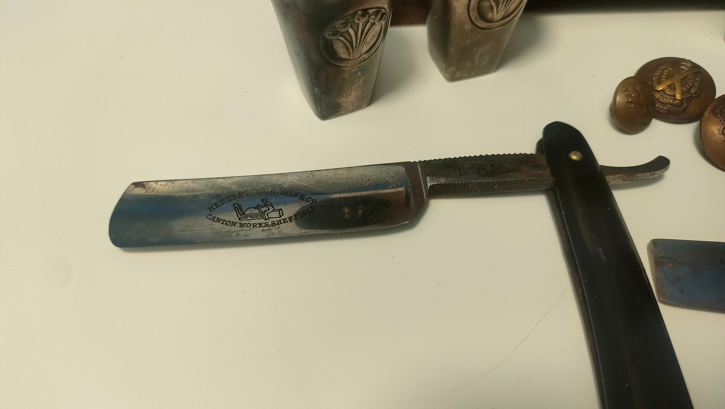 Antique collectables; 19th century named metal bladed razors Solingen Germany, Herbert Robertson & - Image 3 of 5