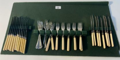 1900s White Newton canteen of cutlery in fitted display