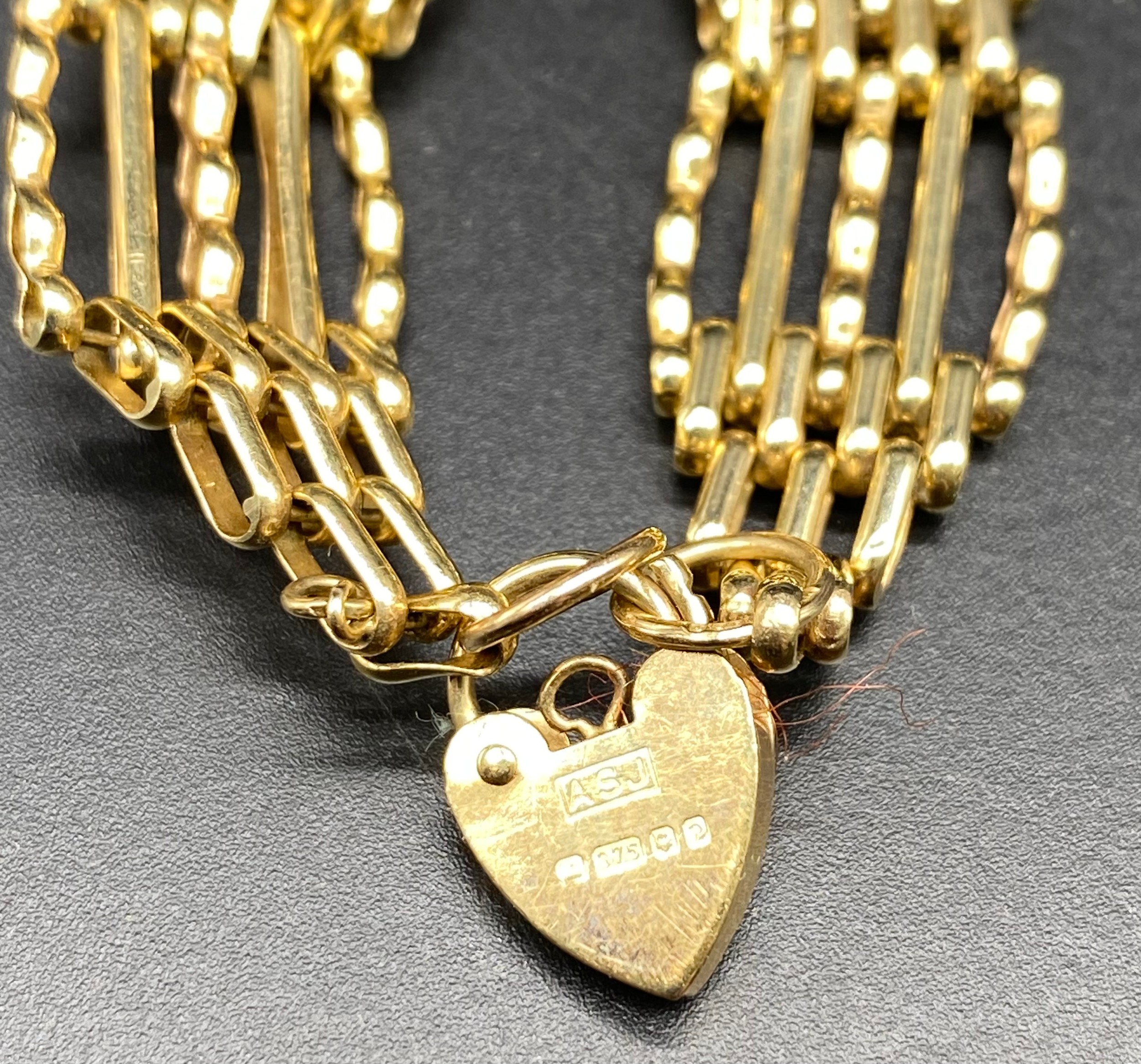 9ct gold 375 hallmarked gate bracelet [10.45g] - Image 2 of 2