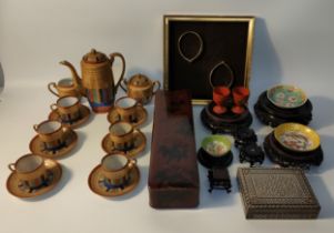 Box of Oriental ware; oriental stands, bird glove box & Japanese satsuma style tea ware