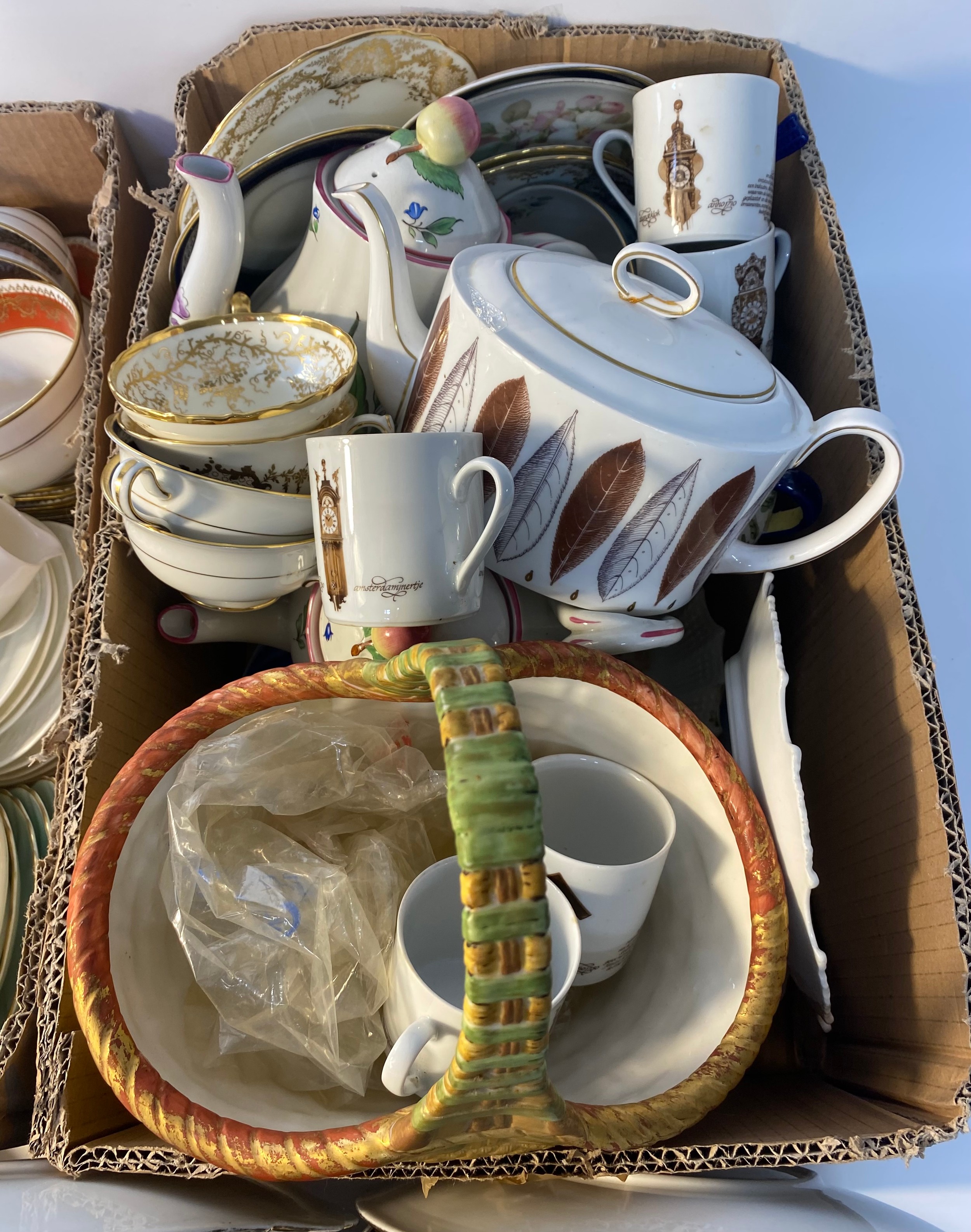 Three Box of mixed tea ware; Gladstone, imari pattern by mona & Wedgewood - Image 3 of 4