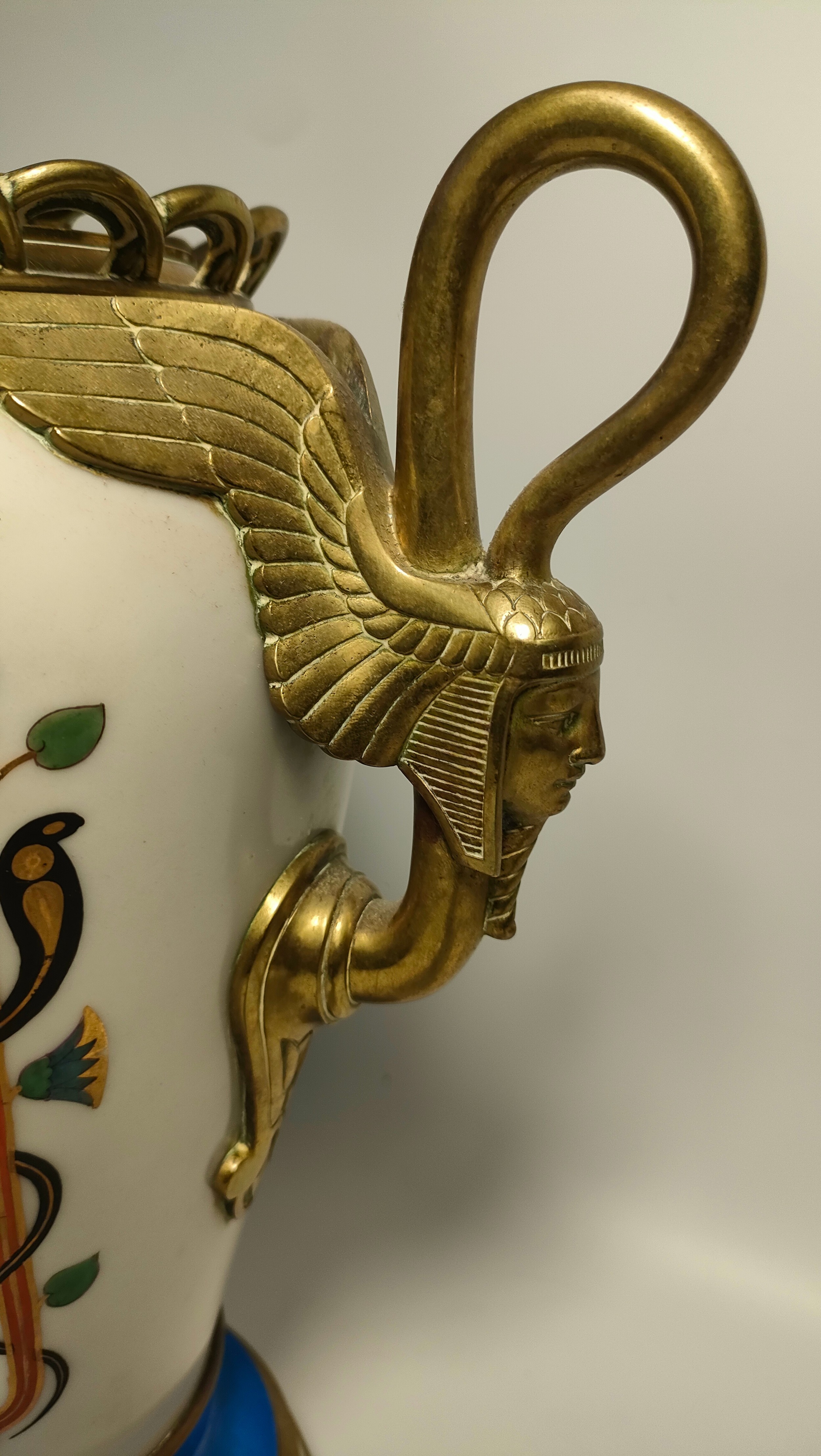 19th century Egyptian scene white ceramic & brass handles vase with hand painted Egyptian scene [ - Image 7 of 9