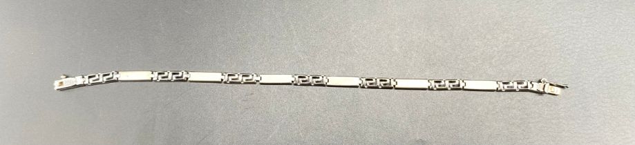 14ct white gold 585 hallmarked greek key design bracelet [4.85] grams