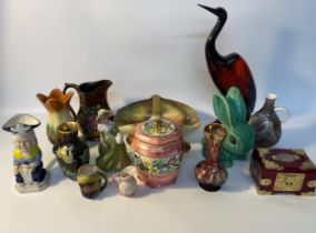 Selection of collectable porcelain; Maling lustre biscuit barrell, large sylvac green rabbit &