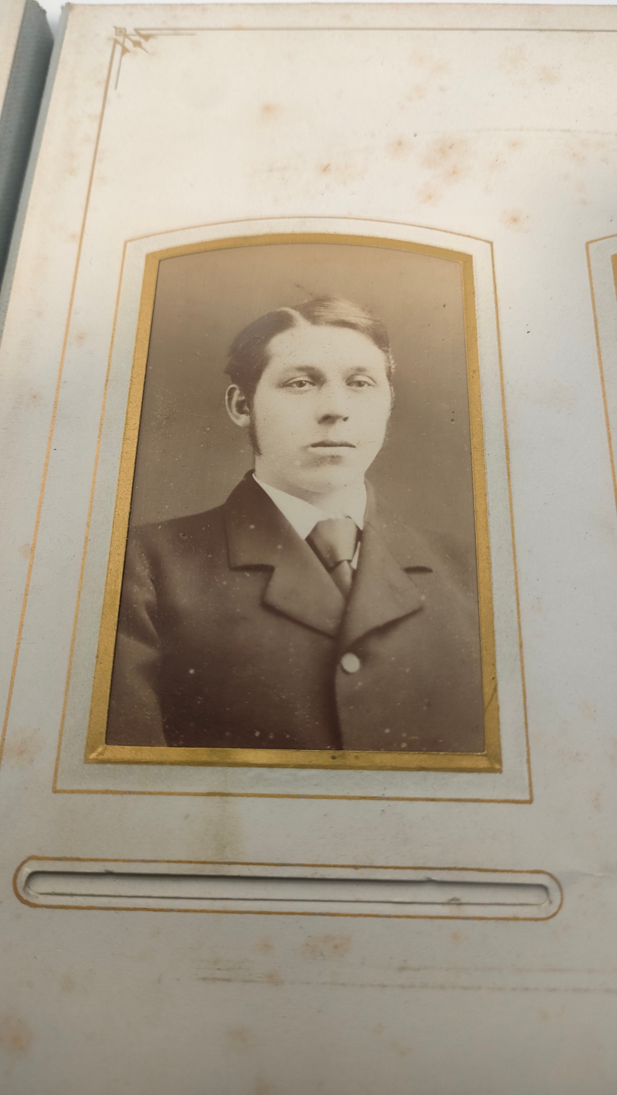 Victorian leather bound photo album dating from 1865 - Image 11 of 17