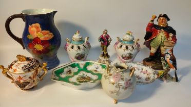 Box of collectables to include Royal Doulton town crier figure, Royal Doulton flower pattern jug ≥