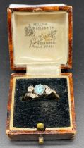 9ct gold platinum diamond shoulders ring set with a aquamarine stone centre [size M] [2.35grams]