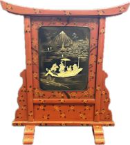 Reproduction Japanese red lacquered fire screen [85x76cm]