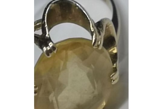 9ct gold Citrine Stone ring size O [weight 3,34g] - Image 3 of 3