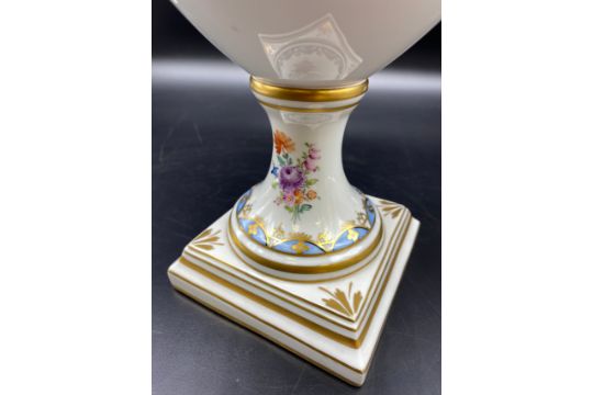 Dresden hand painted guilt Pot Pourri urn vase with scrolled handles and aperture reliefs - Image 12 of 23