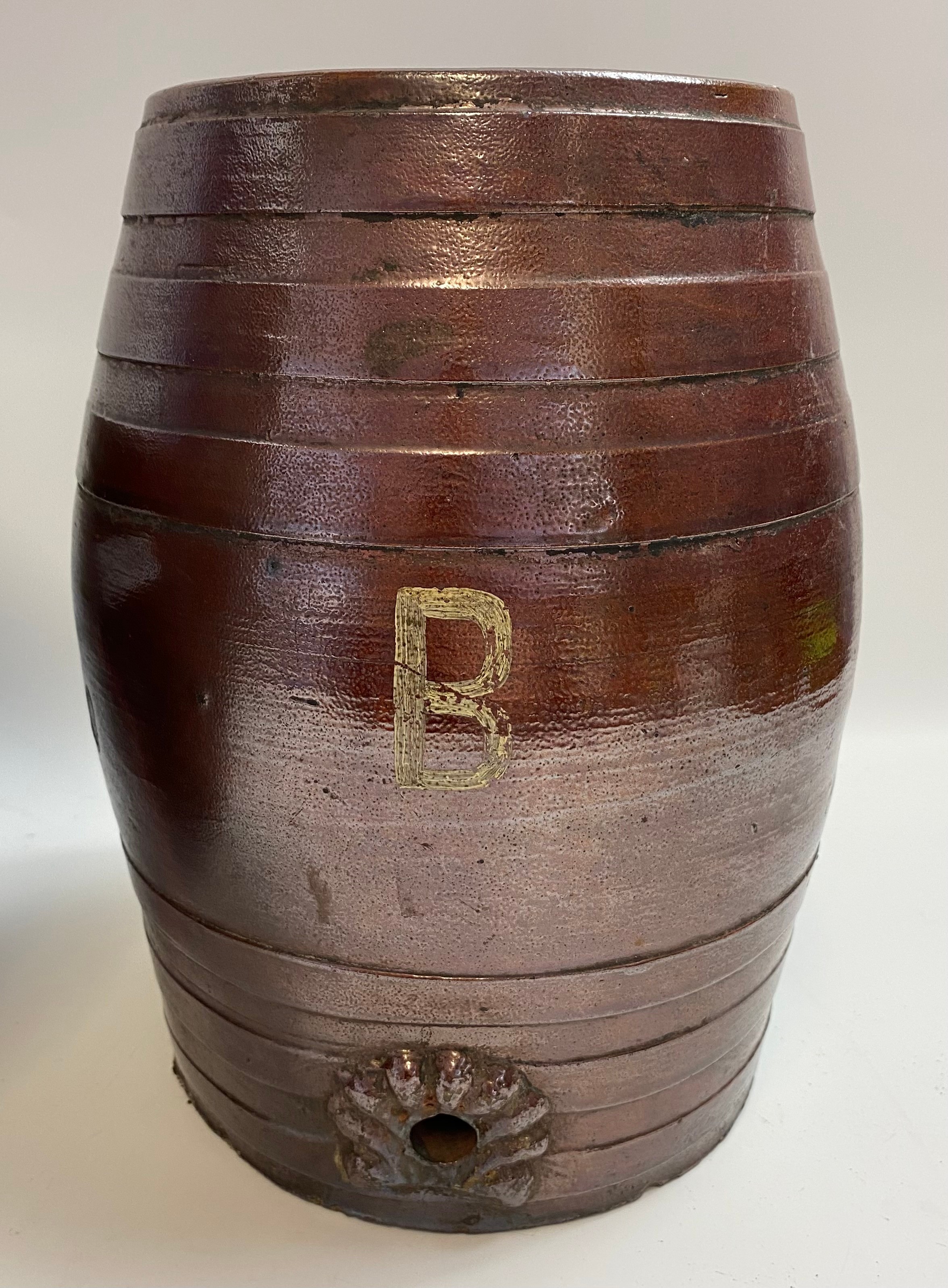 Antique Stoneware Water Cooler Spigot Keg 1 Gal and a large stoneware pot - Image 2 of 5