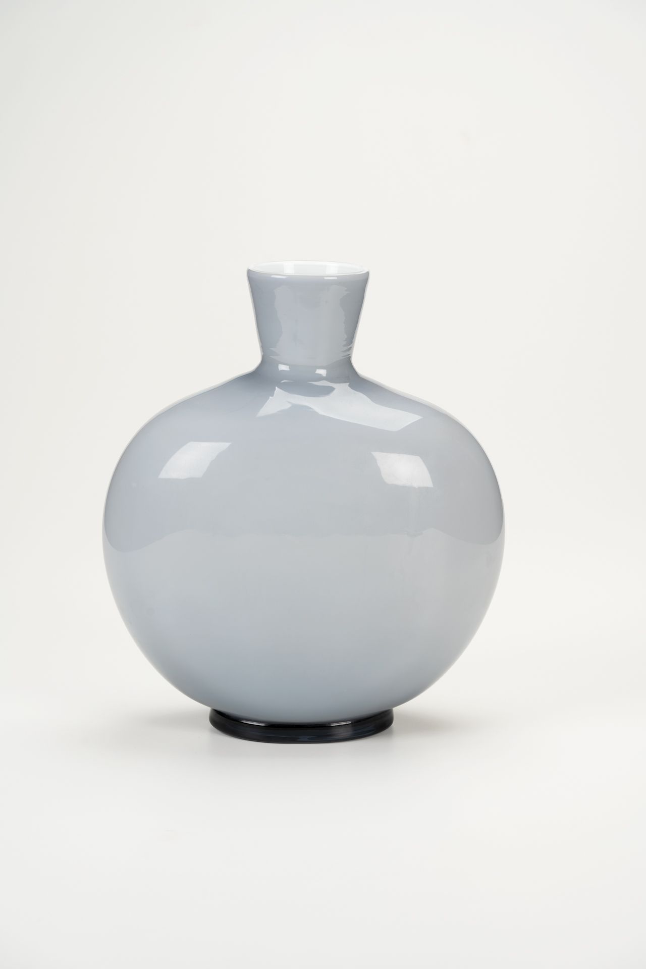 Tommaso Buzzi zugeschrieben/attribuito - Vase aus Opalglas