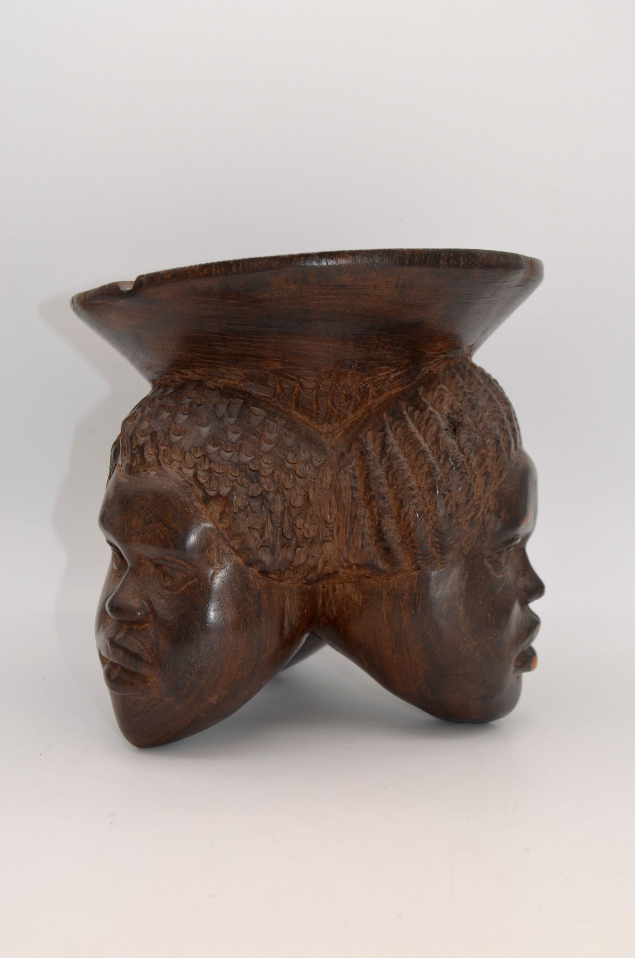 Cendrier Africain à trois têtes en bois - Congo - Bild 2 aus 2