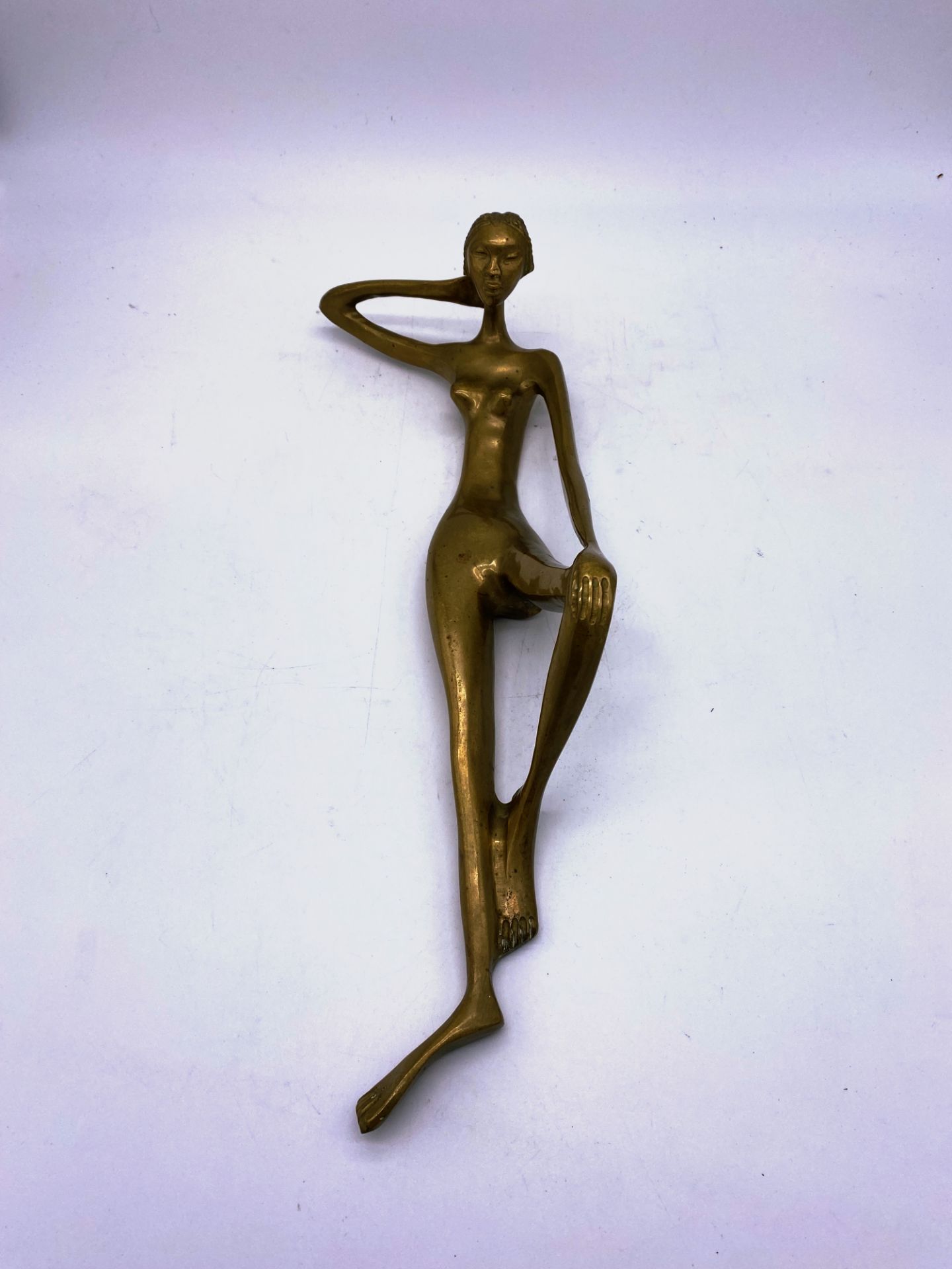 Statue 'femme nue' en métal doré Zaire année 70 - Bild 3 aus 3